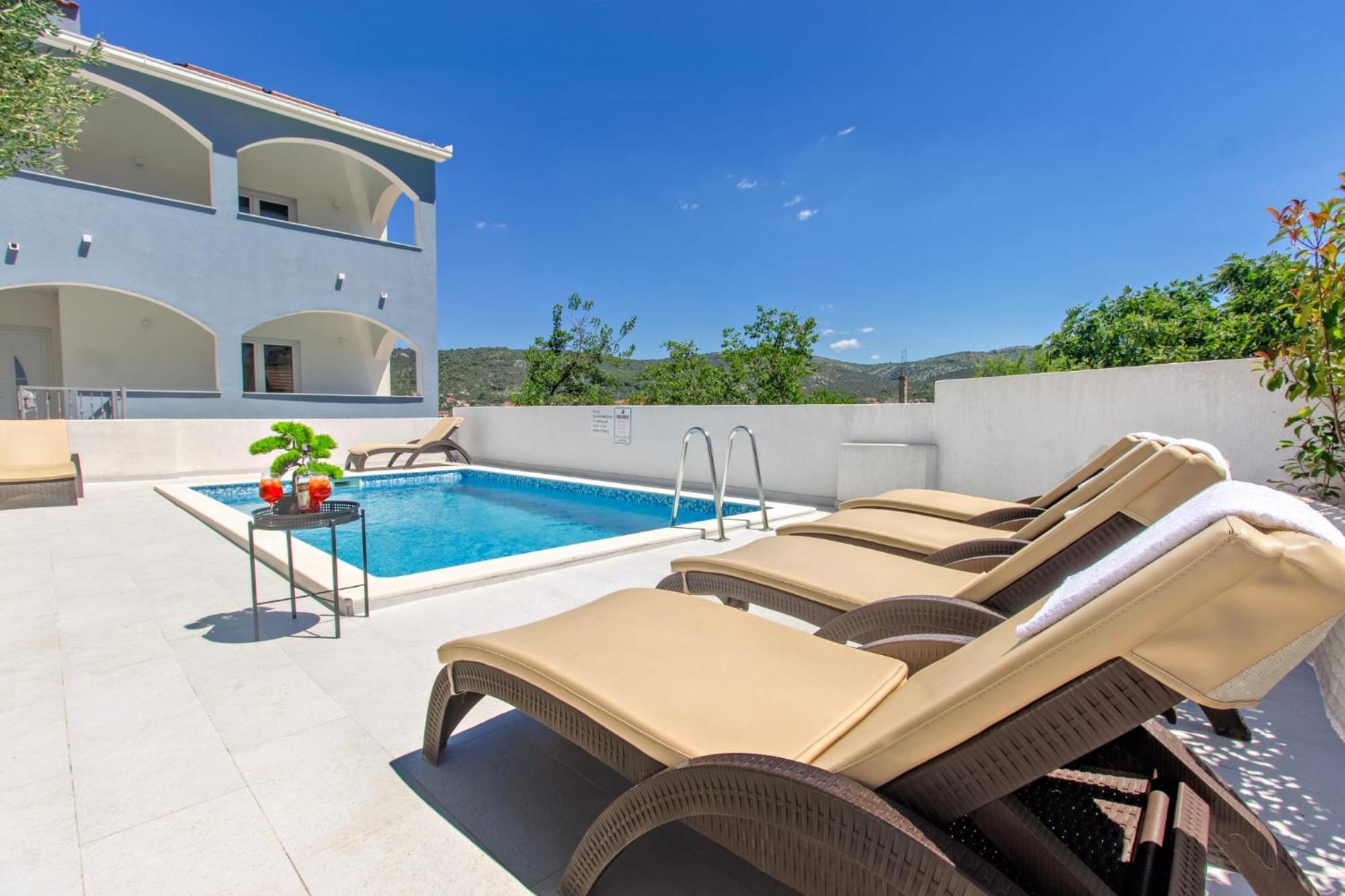 Villa Dalmatian Child With Swimming Pool, Close To The Beach Vinisce Ngoại thất bức ảnh