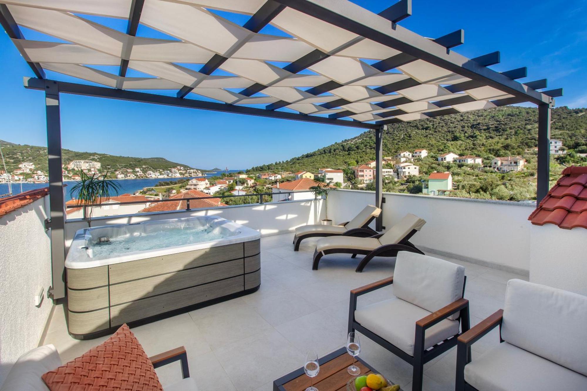 Villa Dalmatian Child With Swimming Pool, Close To The Beach Vinisce Ngoại thất bức ảnh